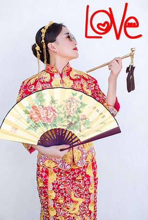 深圳婚紗攝影,室內花海內景古裝婚紗照,原創婚紗客照作品欣賞